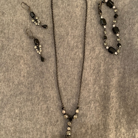 Black stone and crystal jewelry set - Picture 11 of 11